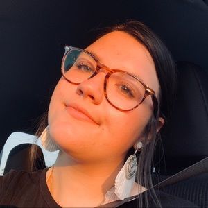 Meet your Posher, Amanda